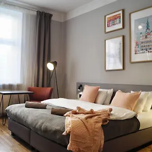  Apartahotel Wozna 11 Stare